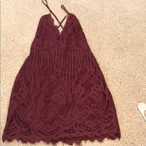 Maroon lace bodycon dress